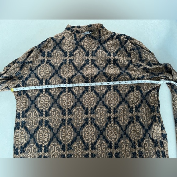 Zara/ Jacquard blouse/ Long sleeved/ Oversized/ High stretch/ Size US L - Picture 13 of 13